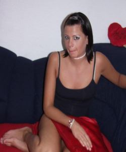 <p class='ppt-number'>221 779 + PIN 812</p><p class='ppt-pricing-de'>1,99 Euro/Min.</p>