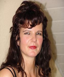 <p class='ppt-number'>09005 208 708 151</p><p class='ppt-pricing-de'>1,99 Euro/Min. im dt. Festnetz - Mobilnetz ggf. abweichend</p>