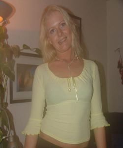 <p class='ppt-number'>09005 208 908 639</p><p class='ppt-pricing-de'>1,99 Euro/Min. im dt. Festnetz - Mobilnetz ggf. abweichend</p>