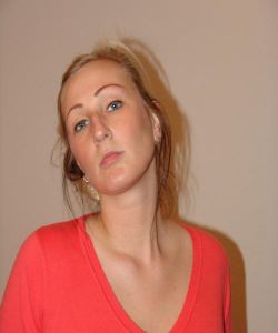 <p class='ppt-number'>221 779 + PIN 809</p><p class='ppt-pricing-de'>1,99 Euro/Min.</p>